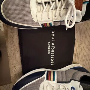 Men's White and Blue Royal Albartross of London Men’s Golf shoes. Worn once! 9